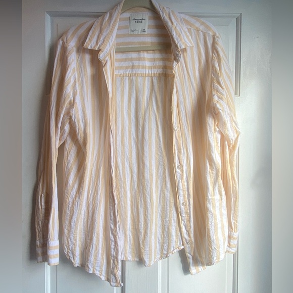 Abercrombie & Fitch Striped Line Button Up - Picture 1 of 4